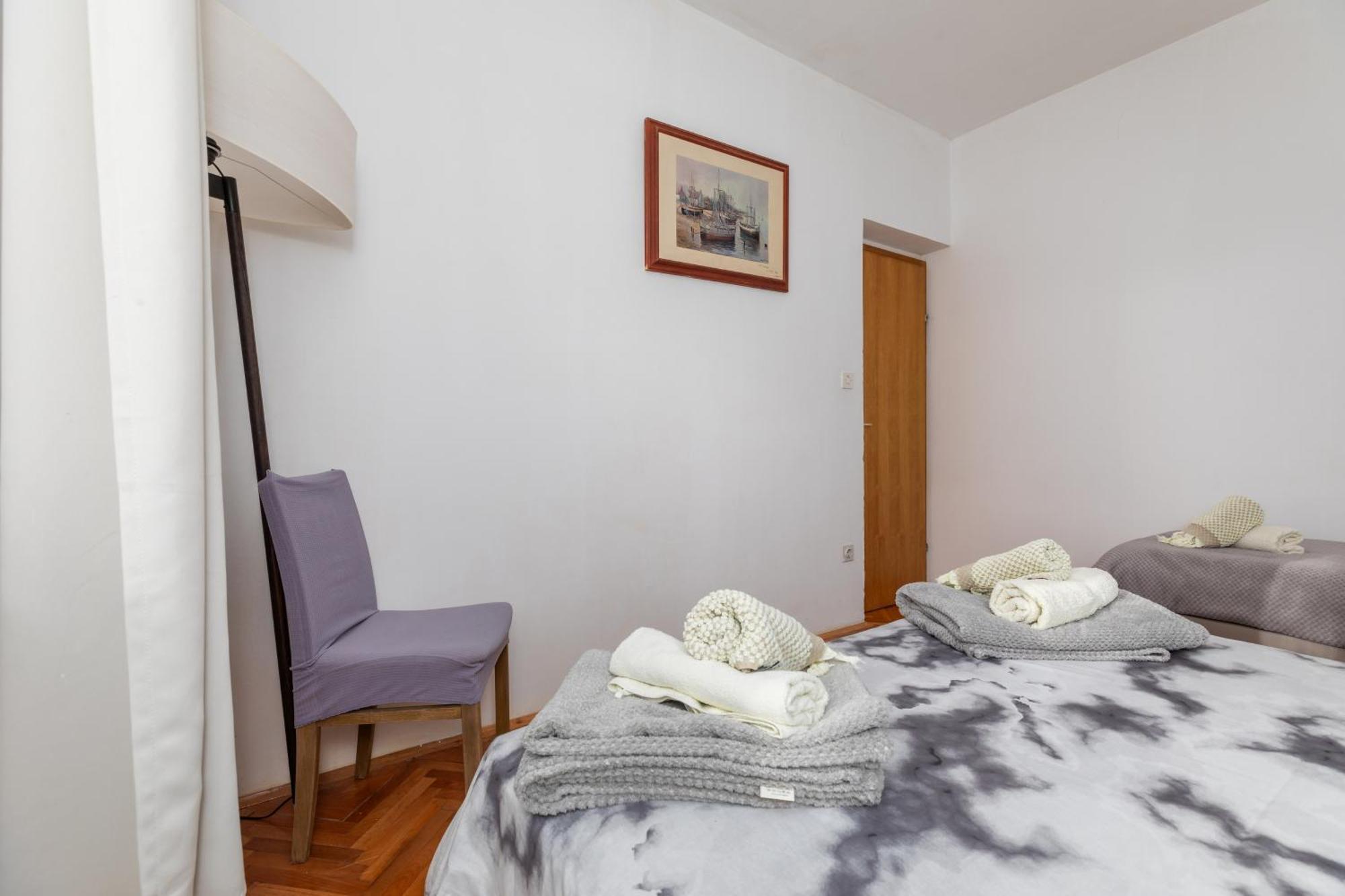 Apartments By The Sea Balica Rat, Omis - 1065 Quarto foto